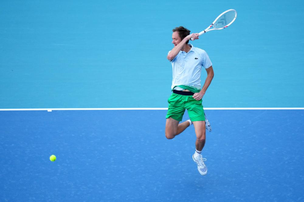 19投硬砸40分！广东迎来“加强版杜润旺”，这可是杜锋的锋线答案